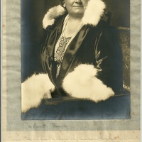 [Photograph of Maria Montessori with a dedication to Giuliana Sorge, her pupil since 1924 and later a trusted collaborator in many initiatives such as the direction of the Royal Montessori Method School, established in Rome in 1928. The dedication reads: “Sun, no: because Sorge (‘rise’) and does not set.” The photograph was taken in Rome in 1931 by the Englishwoman Eva Barrett] – F. Sorge, Giuliana Sorge: una vita con Maria Montessori. Memorie di famiglia, in Vita dell’infanzia, vol. LXX, no. 5-6/7-8, May-June/July-August 2021, p. 37.$$$530