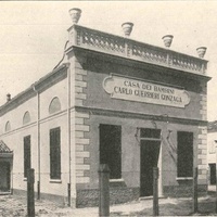 Esterno della Casa dei Bambini "Carlo Guerrieri Gonzaga" costruita nel 1928 per la preparazione dei maestri della provincia di Mantova secondo il metodo Montessori [anni Trenta] - <em>Le scuole Montessori in Italia</em>, in "Montessori", a.I, n.1, 15 gennaio 1931, p.34.$$$345