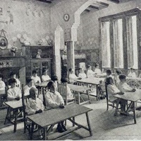 Escola municipal Montessori. Aribau, 155. El silenci - <i>L'escola públìca de Barcelona i el mètode Montessori</i>, Barcellona, Ayuntamiento de Barcelona, 1933.$$$59