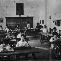 Una aula en la Casa deis Nens [1916] - <i>Escola Montessori</i>, in “La ilustració Catalana/Feminal”, n.660, 30 Janer 1916, pp.6-7.$$$41